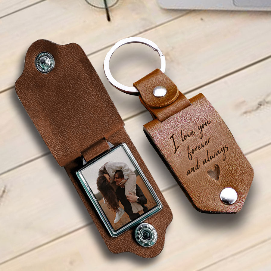 Customized Valentine Gifts | Leather Keychains